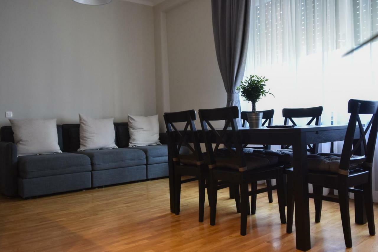 Karlo Main Square Apartments 1 Zagreb Bagian luar foto